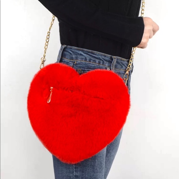 Crossbody/Shoulder Faux Fur Red Heart Purse - Picture 6 of 6